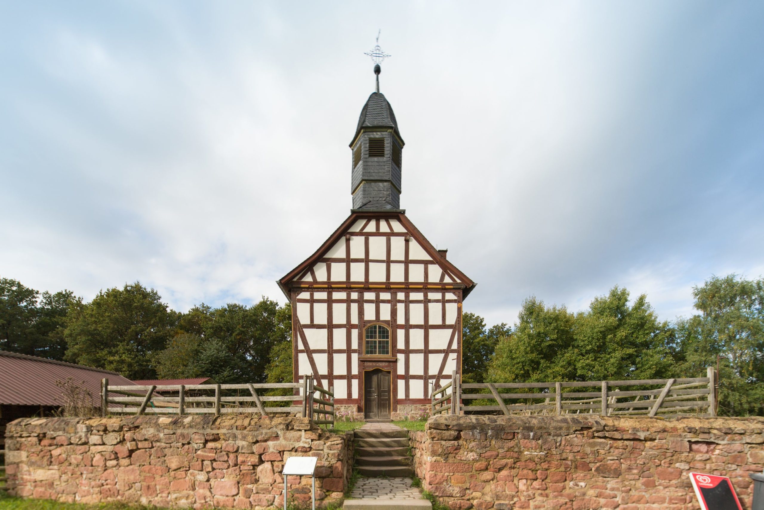Die Kirche aus Ederbringhausen