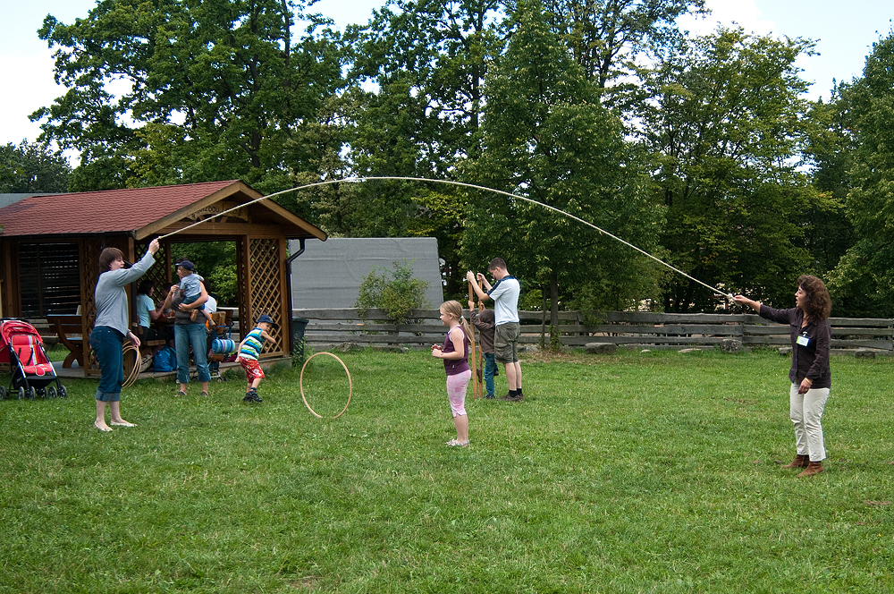 Springseilspringen auf der Spielweise