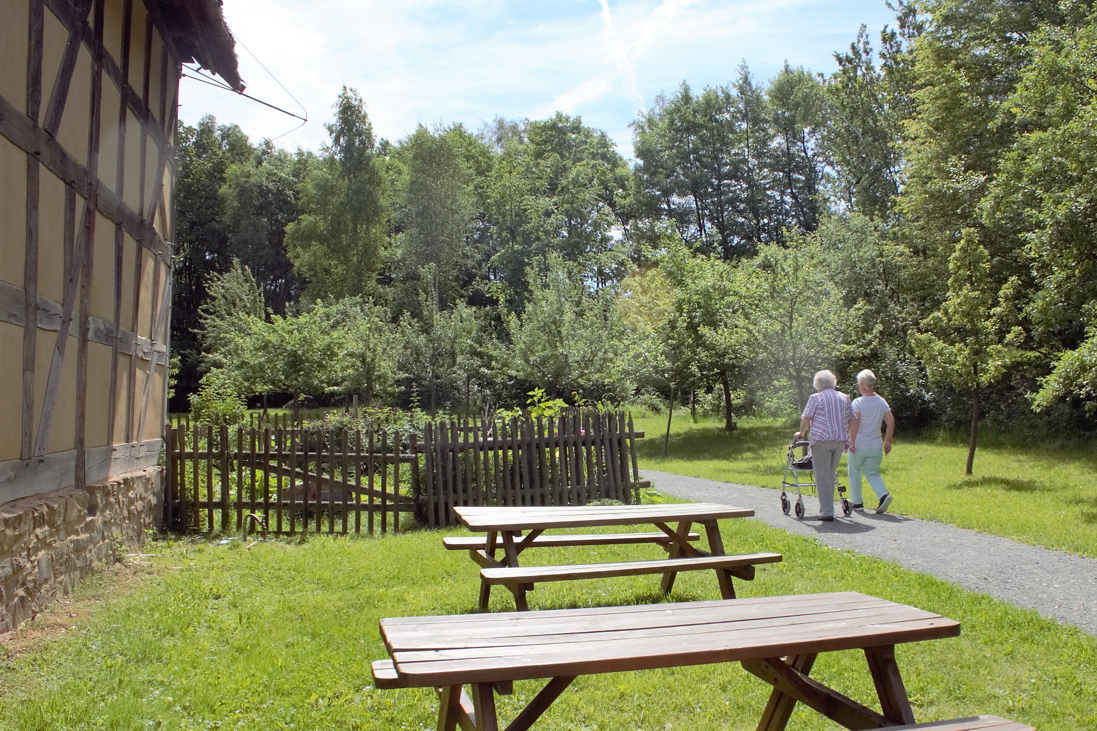 Nutzung der Museums-Wege mit Rollatoren