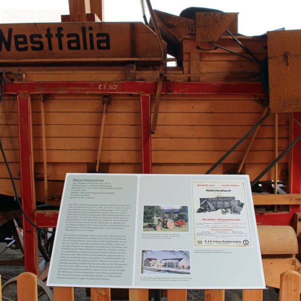 Blick ins Schaudepot für landwirtschaftliche Großgeräte: Westfalia Mähdrescher