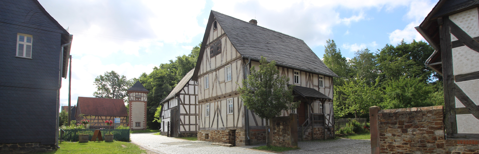 Außenansicht Haus aus Eisemroth