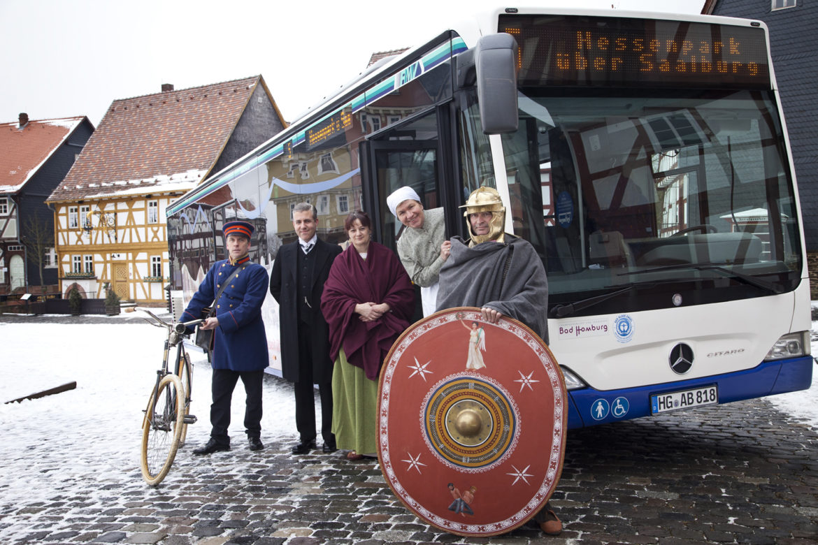 Der Kulturbus auf dem Marktplatz